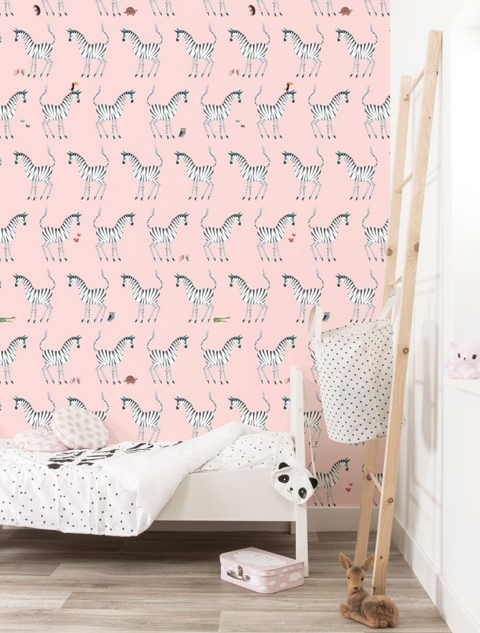 Behang Fiep Westendorp Zebra | Roze | 97.4 x 280 cm - Afbeelding 2